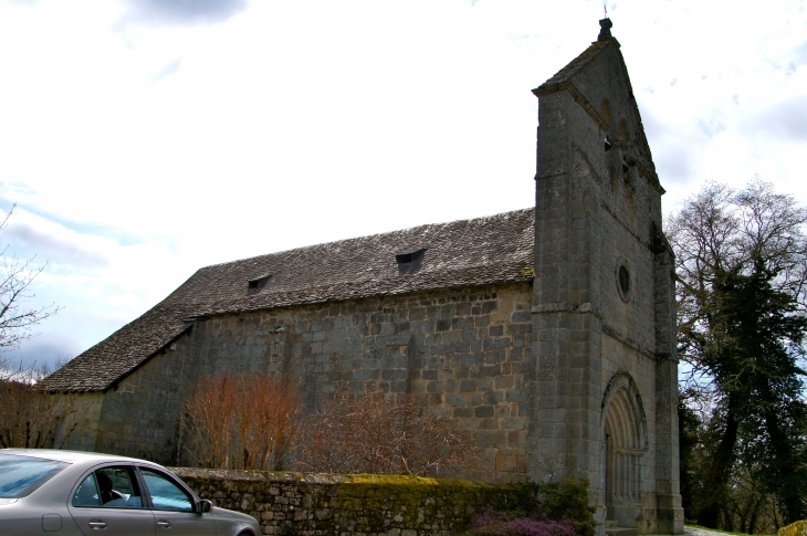 Eglise Saint-Martin et Saint-Blaise des XIIe, XIIIe et XIVe siècles. - Soudeilles