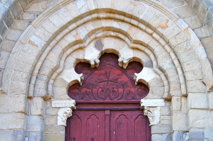 La-porte-polylobee-abbatiale-saint-pierre - Vigeois