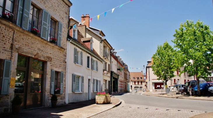 Le Village - Auzances