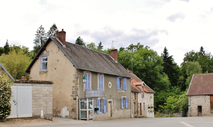 Le Village - Moutier-Rozeille