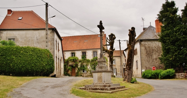 Le Village - Saint-Maurice-près-Crocq