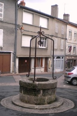 La Fontaine, Grande Rue - Le Dorat