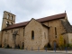 Façade sud de l'église Saint Mathurin duXIIe et XIIIe siècles.