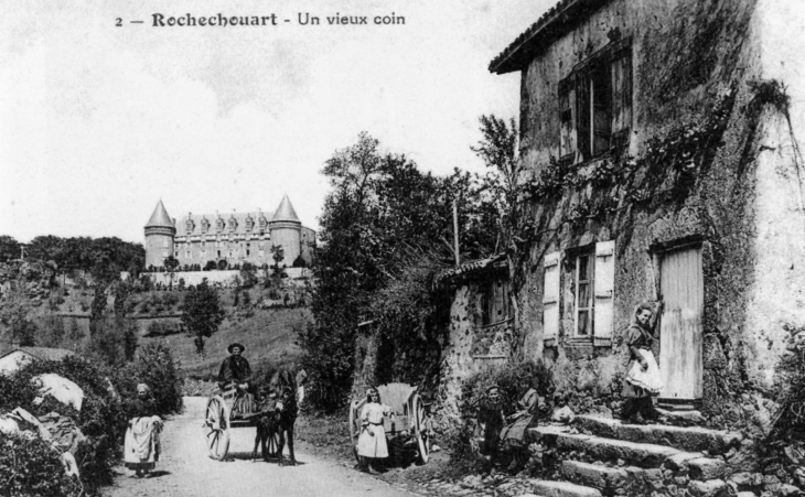 Un vieux coin, vers 1911 (carte postale ancienne). - Rochechouart
