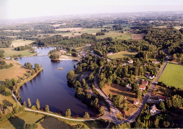 Lac de plaisance - Saint-Hilaire-les-Places