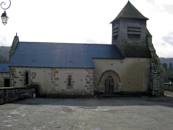 L'église - Saint-Julien-le-Petit