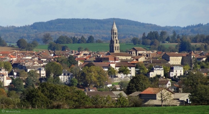 Saint Léonard de Noblat vu de Rigoulène - Saint-Léonard-de-Noblat