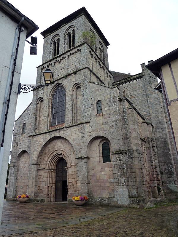 Le clocher de la collégiale - Saint-Yrieix-la-Perche