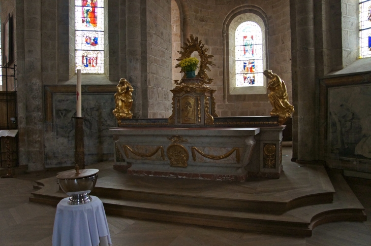 Eglise abbatiale Saint Pierre - L'Autel. - Solignac