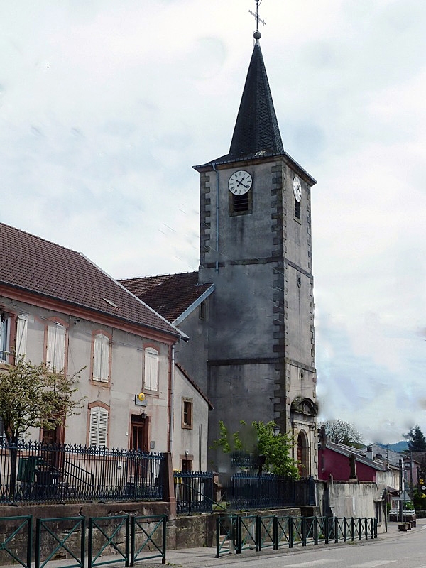 Vers l'église - Bertrichamps