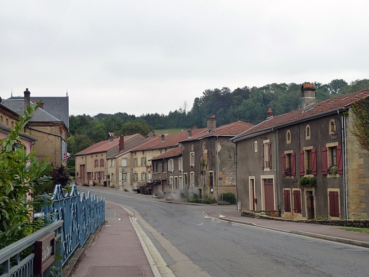 Maisons du village - Cons-la-Grandville