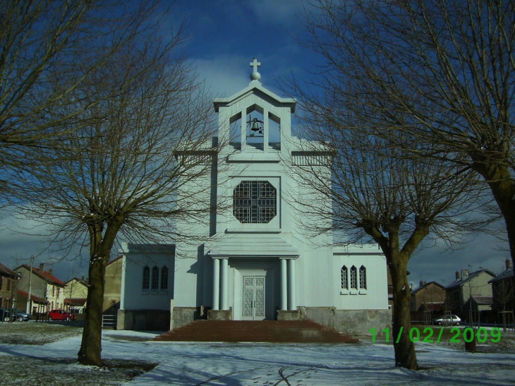 Eglise Ste Barbe, entiérement metallique - Crusnes