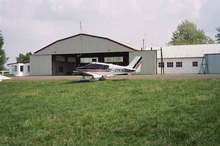 Hangar de l'aéroclub - Doncourt-lès-Conflans