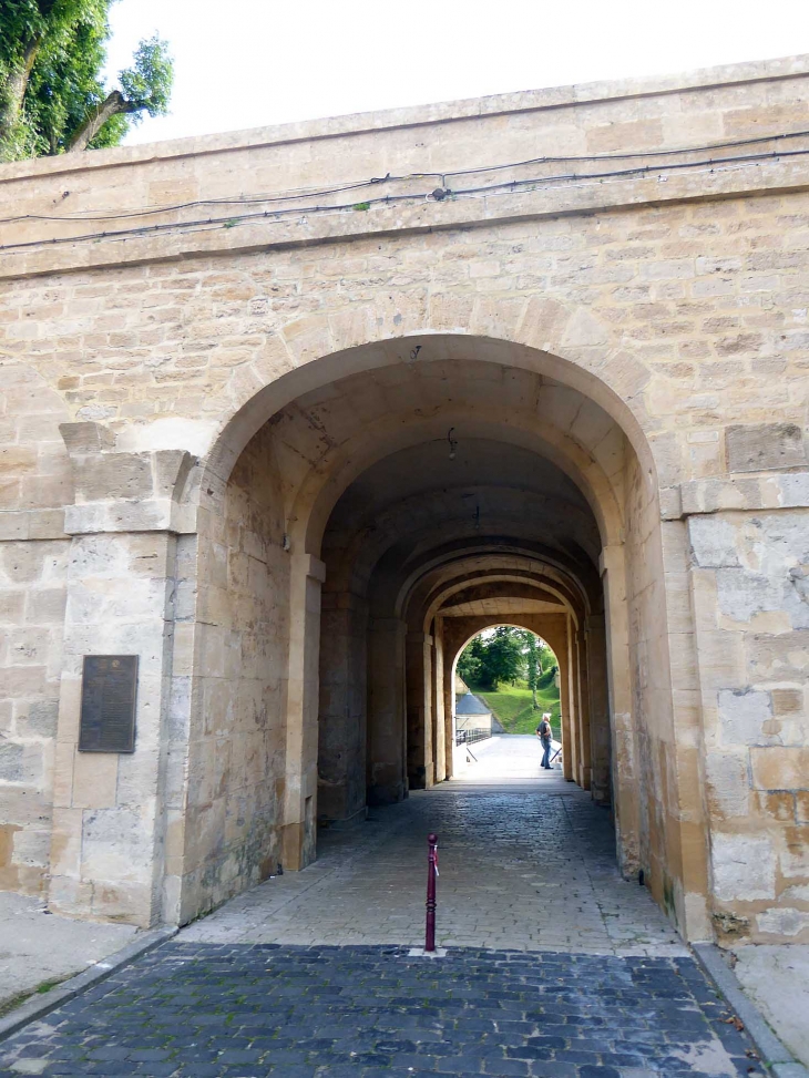 Citadelle Vauban : l'allée couverte - Longwy