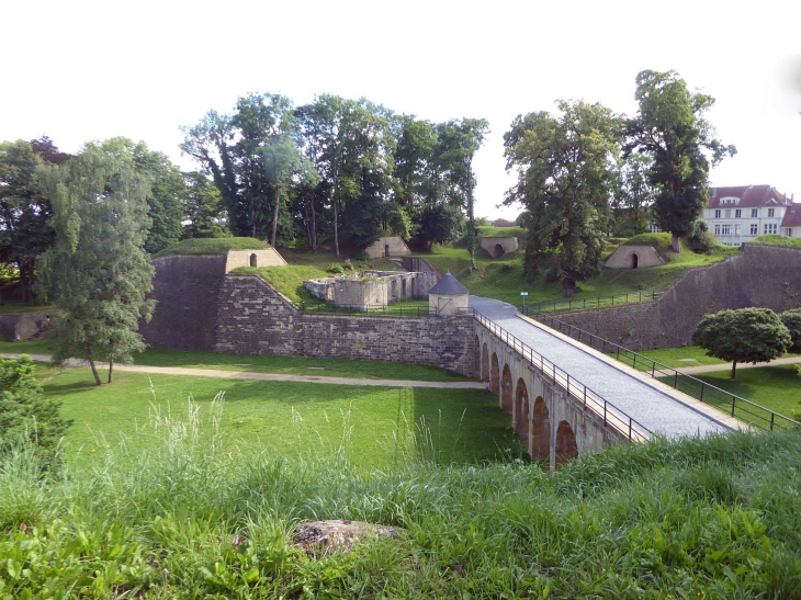 Citadelle Vauban : le pont - Longwy