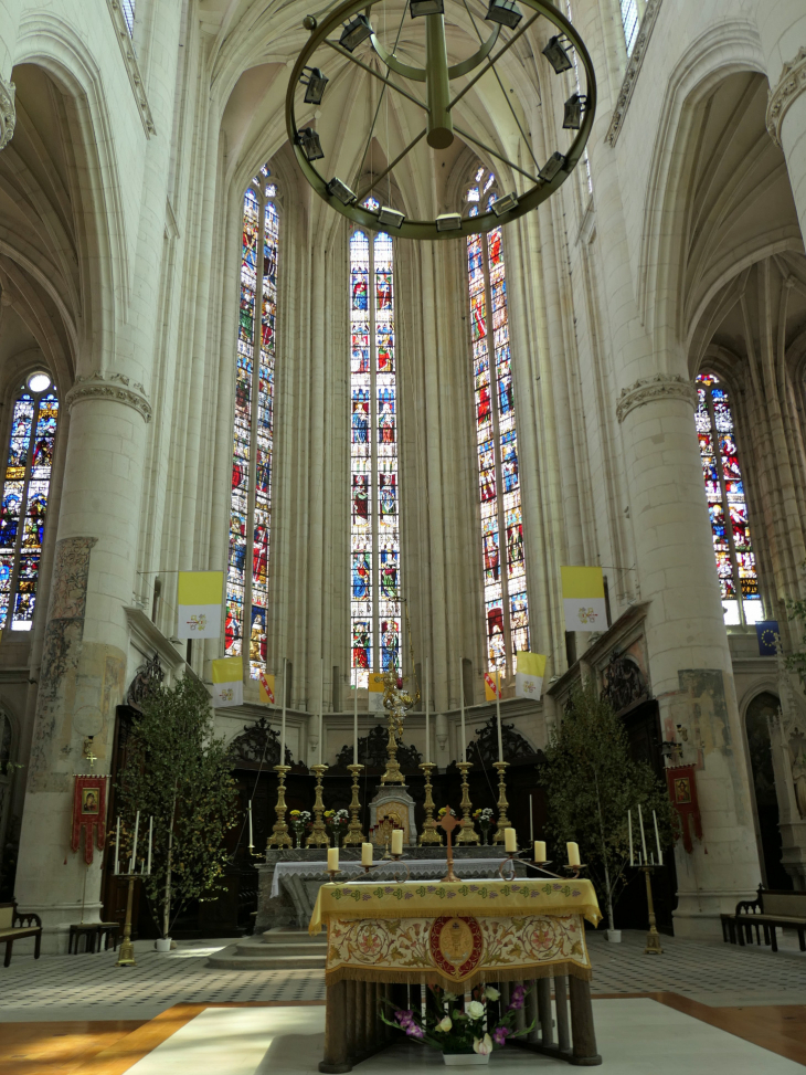 Dans la basilique Saint Nicolas - Saint-Nicolas-de-Port