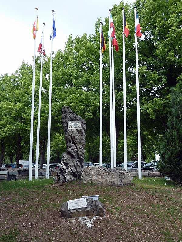 Le monument de la paix - Saxon-Sion