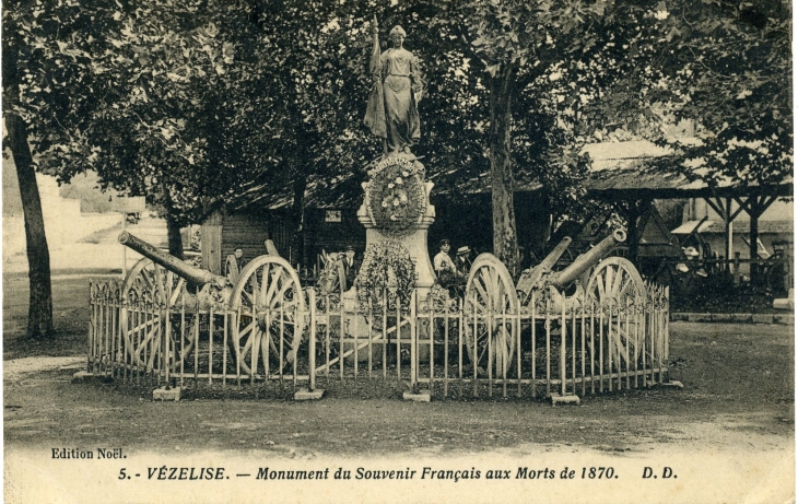 Monument du Souvenir Français aux Morts de 1870. (carte postale de 1933) - Vézelise