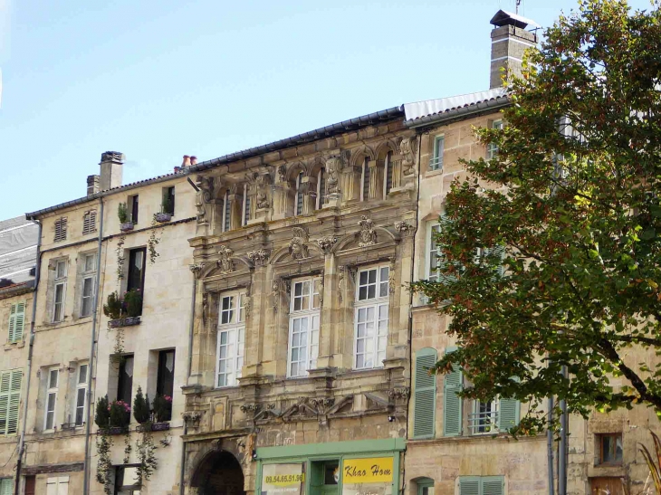 Les maisons du 16ème siècle rue des Ducs de Bar - Bar-le-Duc