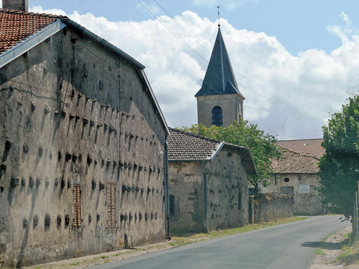 Dans le village - Cousances-lès-Triconville