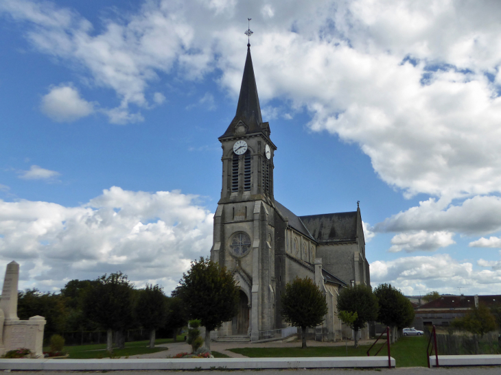 L'église de la Vierge à l'enfant - Dugny-sur-Meuse