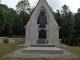 Photo suivante de Haumont-près-Samogneux le monument aux morts devant la chapelle