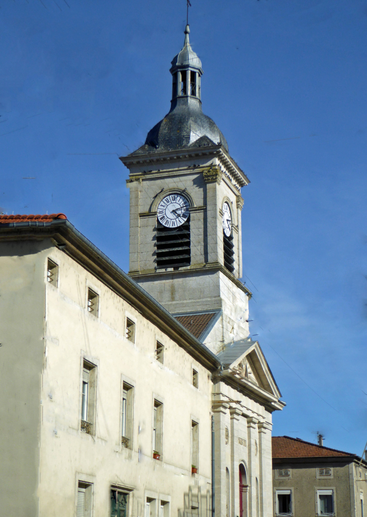 Vers l'église - Lérouville