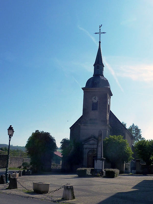 L'église - Luzy-Saint-Martin