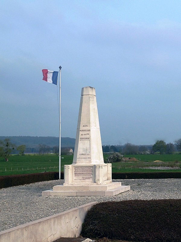 Monument commémoratif 14-18  - Maucourt-sur-Orne