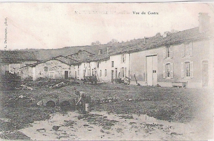 Le centre du village vers 1910 - Moranville