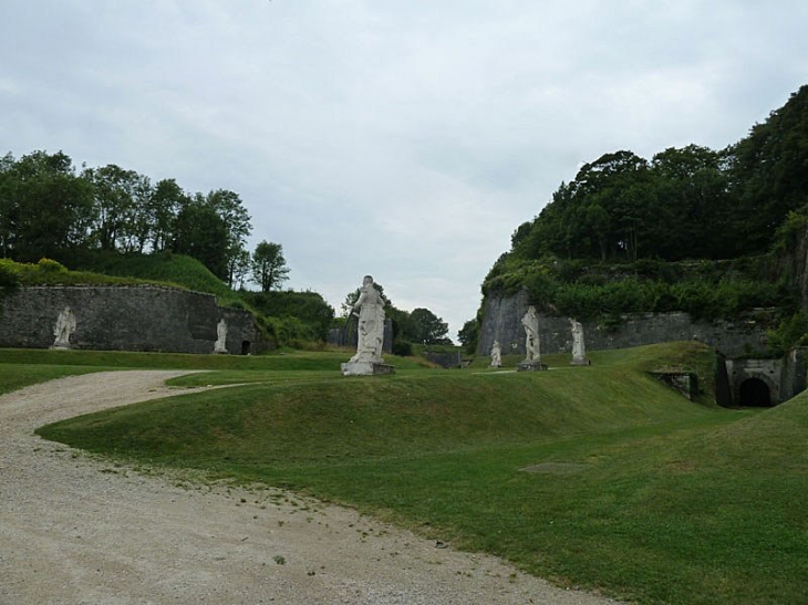 La citadelle : carrefour des Maréchaux - Verdun