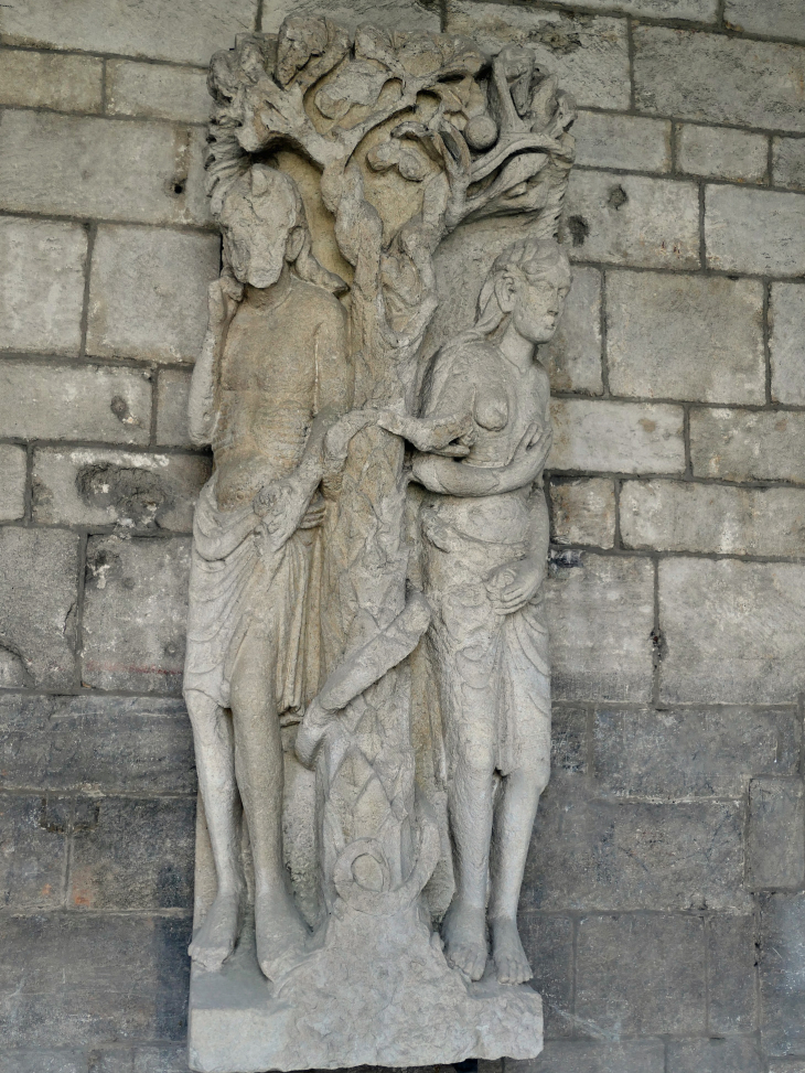 Statues dans le cloître - Verdun