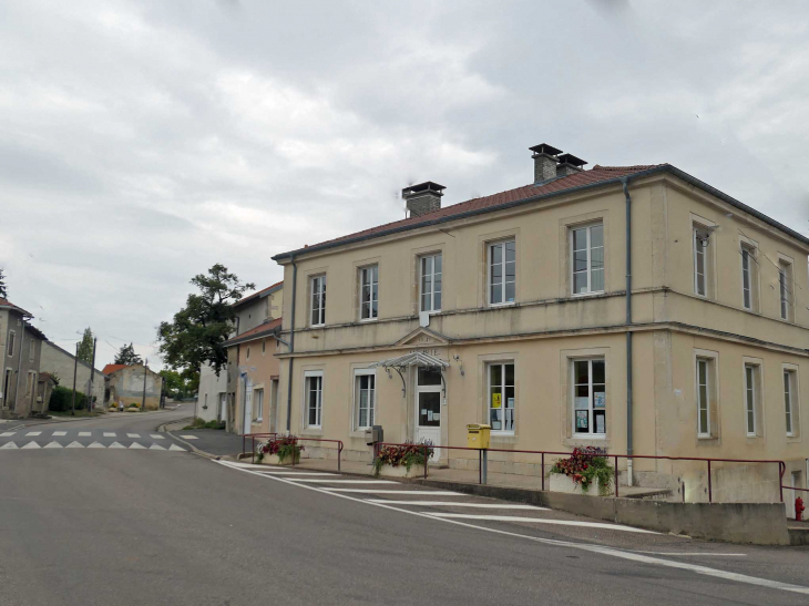 La mairie - Vouthon-Haut