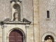 détails sur la façade de l'église