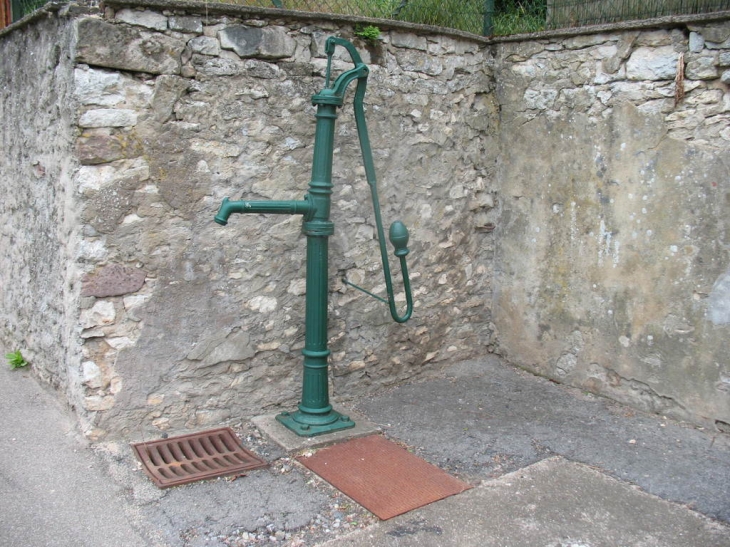 Pompe a eau - Bousbach