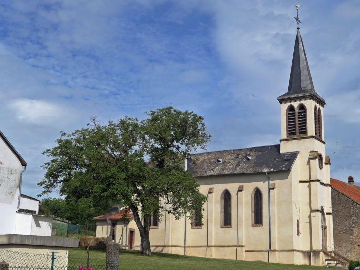 L'église catholique - Hellering-lès-Fénétrange