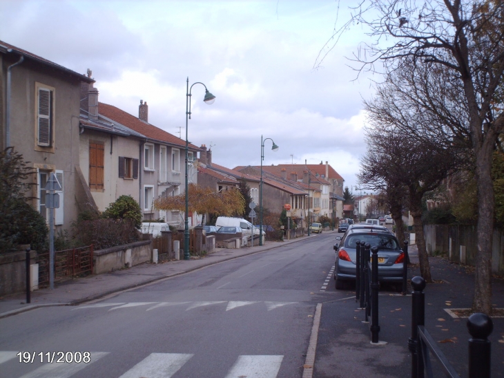 Rue principale - Lorry-lès-Metz