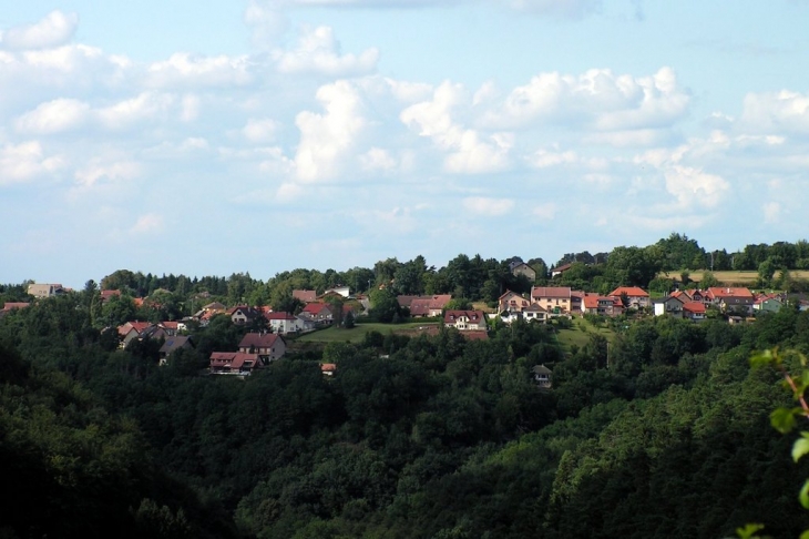 Trois Maisons vu du Château - Lutzelbourg