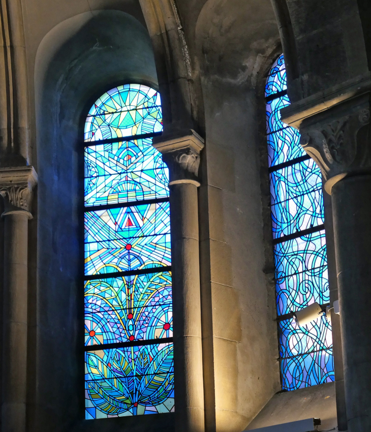 Eglise Saint Maximin : vitraux de Jean Cocteau - Metz