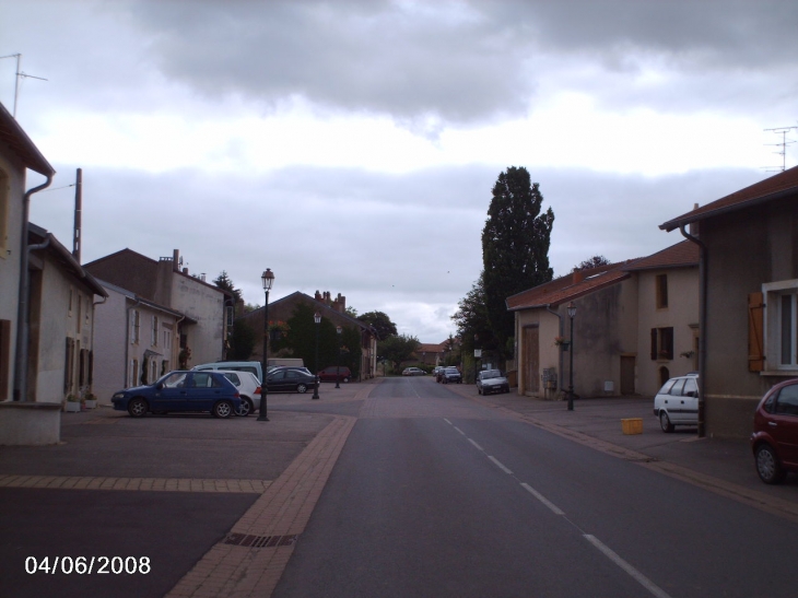 Rue principale - Pommérieux
