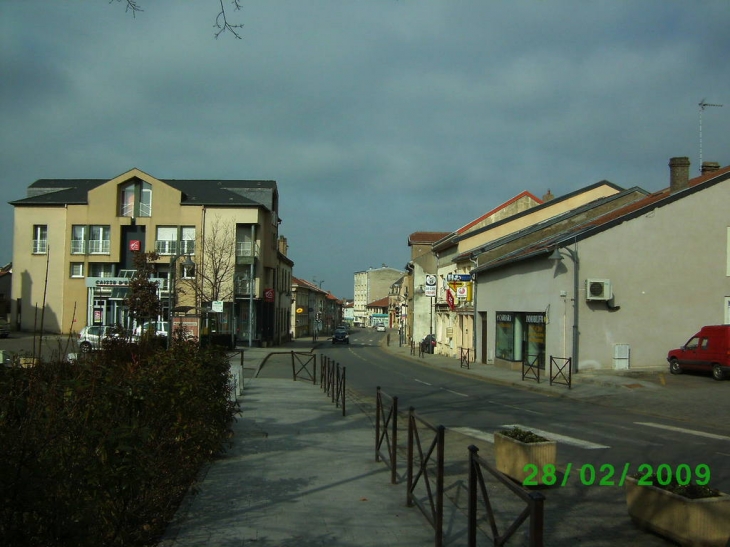 Rue principale - Sainte-Marie-aux-Chênes