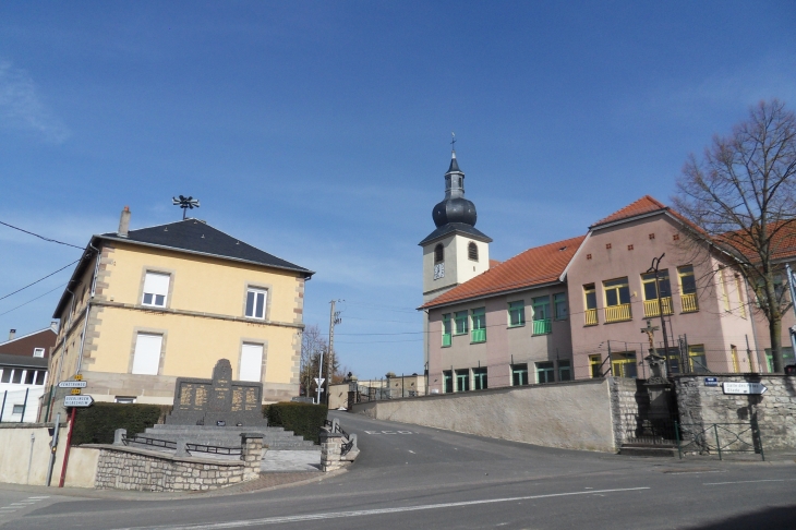 Le centre du village - Sarraltroff