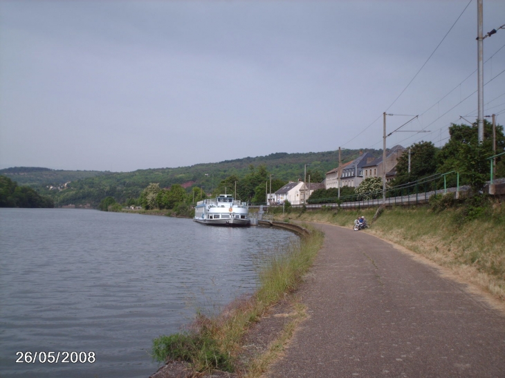 La Moselle - Sierck-les-Bains