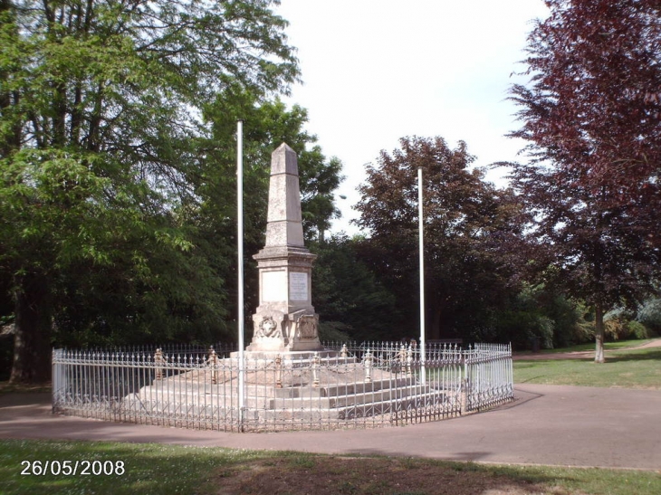 Monument aux morts - Sierck-les-Bains