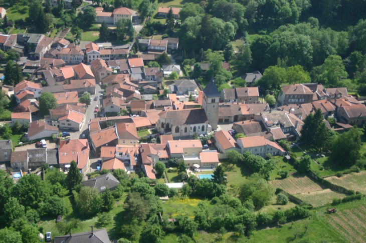 Vue aérienne du village - Vaux