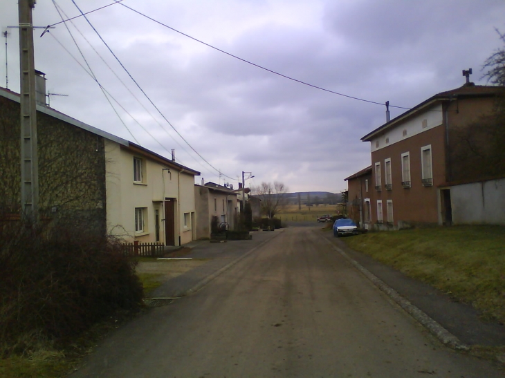 Rue derrière l'église - Biécourt