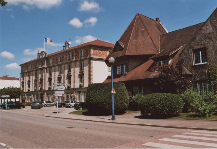 Hôtel de ville - Contrexéville