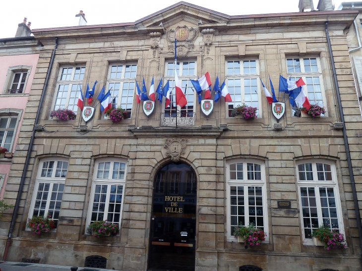 L'hôtel de ville - Épinal