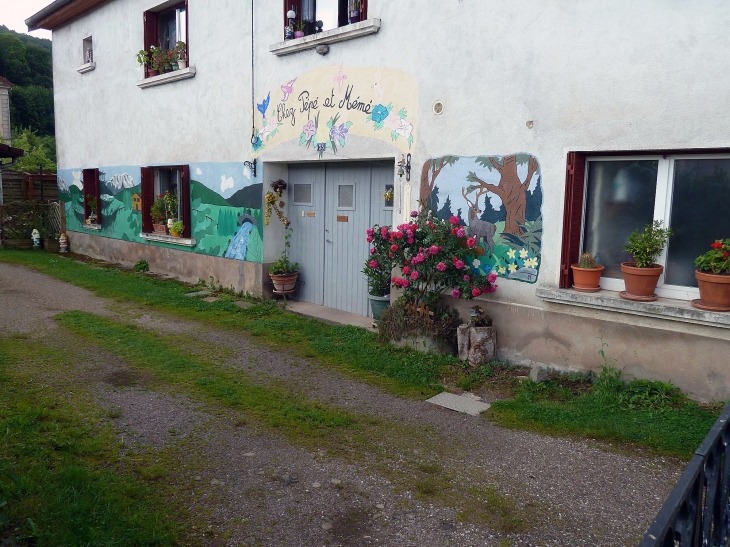 Maison pour petits enfants - Le Val-d'Ajol