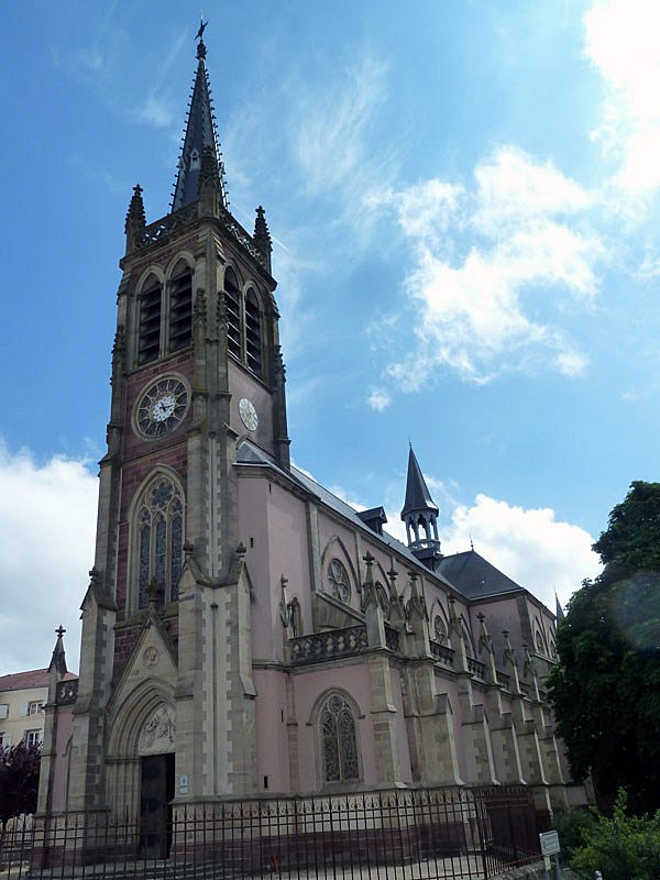 Basilique Saint Pierre Fourier (ancien curé canonisé) - Mattaincourt